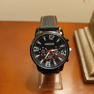 Brand New Men's Weijieer Black Analog Watch